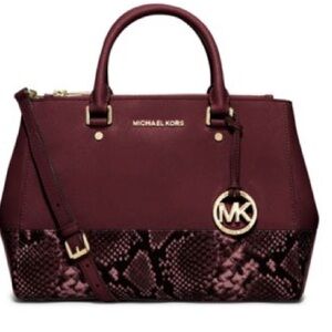 Michael Kors Sutton Maroon Leather
Python Detail Carryall Satchel Shoulder Bag